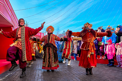 Масленица на Манежной и Тверской площадях