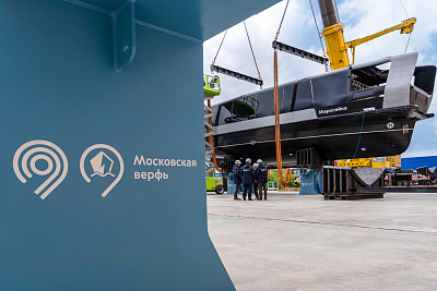 Спуск на воду первых электросудов Московской верфи