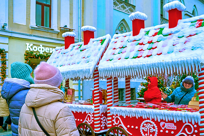 Новогодние каникулы на Никольской улице