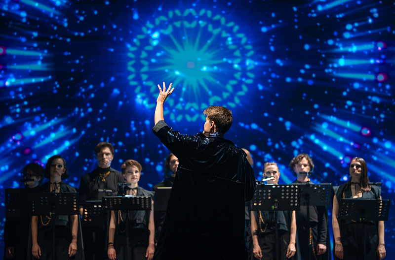 Шоу «ТехноМесса» электронного хора Palestrina