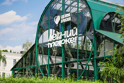 Летний маркет на Болотной площади