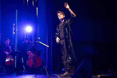 Шоу «ТехноМесса» электронного хора Palestrina