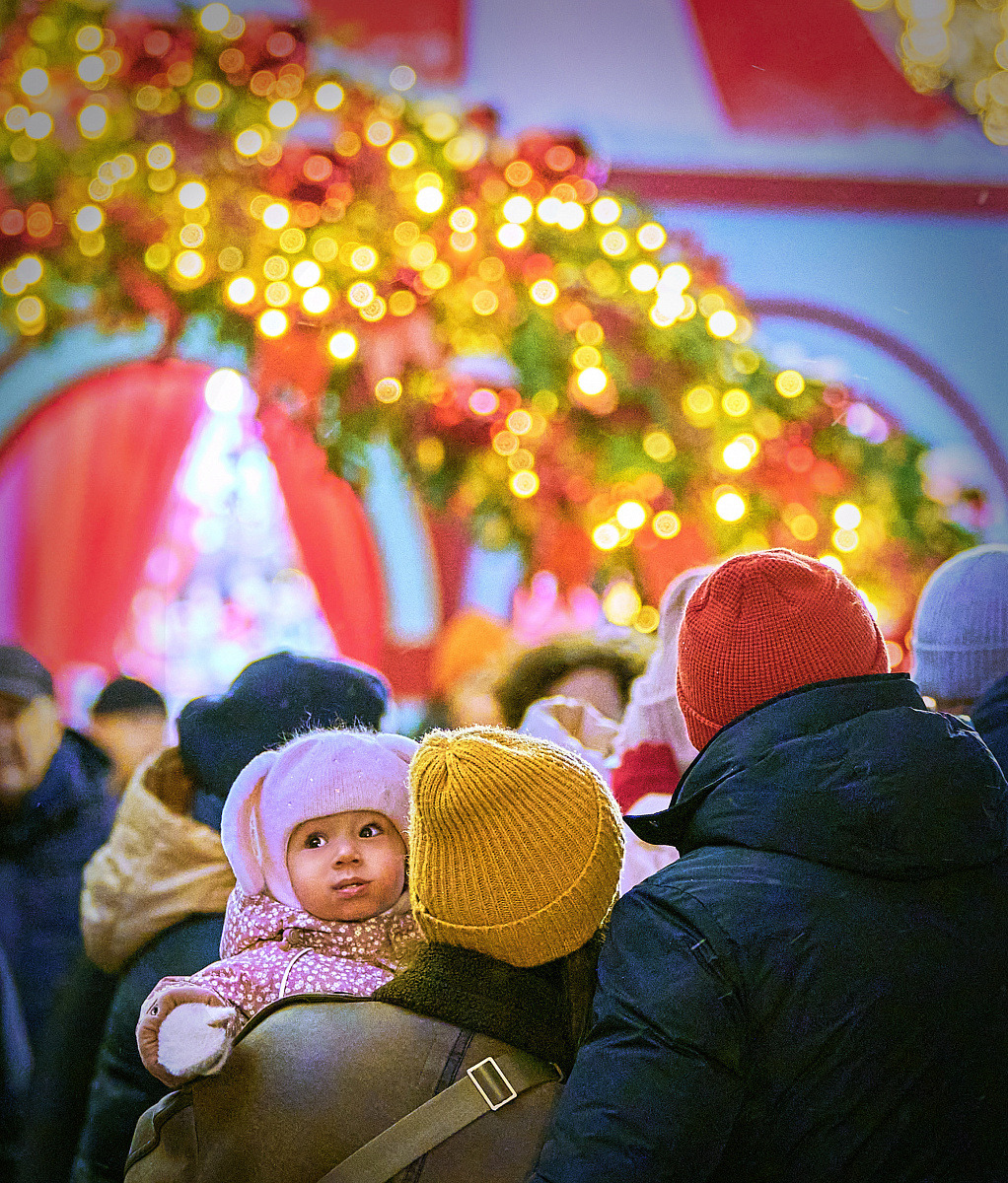 Новогодние каникулы на Никольской улице