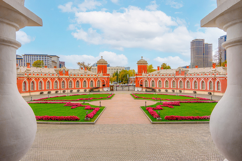 Петровский путевой дворец