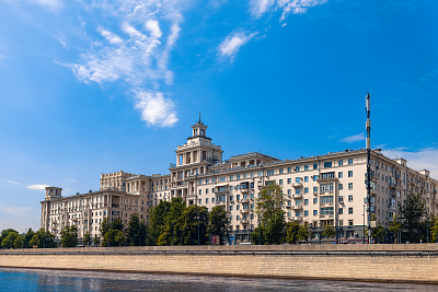 Виды столицы с Москвы-реки