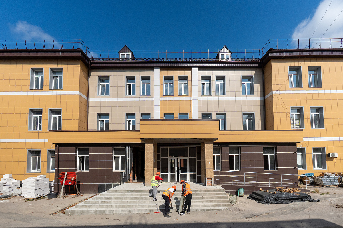 Восстановление инфраструктуры Луганска и Донецка