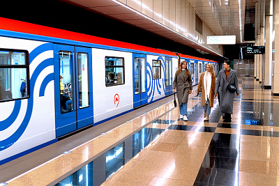 Метро «Улица Дмитриевского»