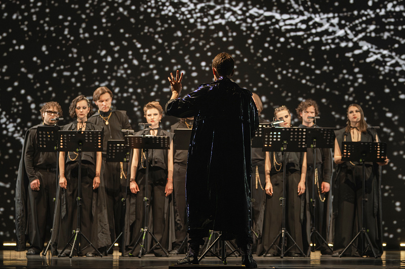 Шоу «ТехноМесса» электронного хора Palestrina
