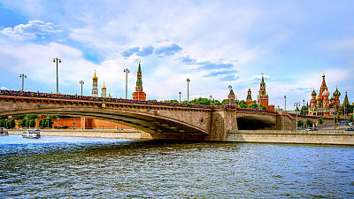 «Сады и цветы» на Москворецком мосту