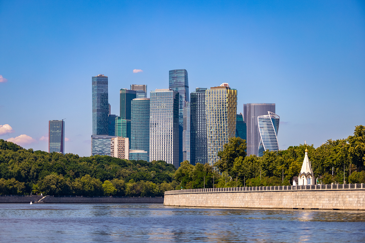 Виды столицы с Москвы-реки