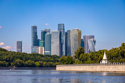 Виды столицы с Москвы-реки