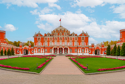 Петровский путевой дворец
